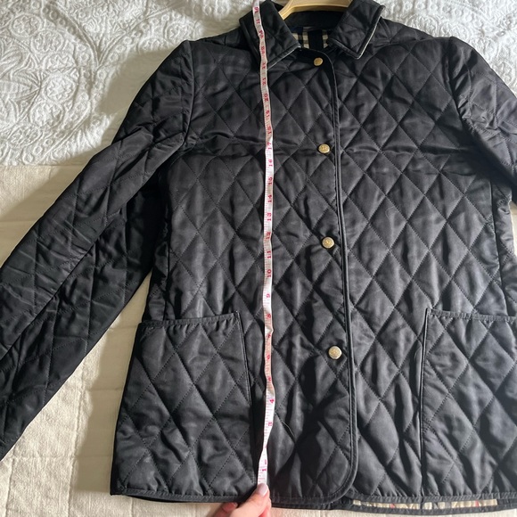 Burberry size small quilted jacket - Picture 7 of 12